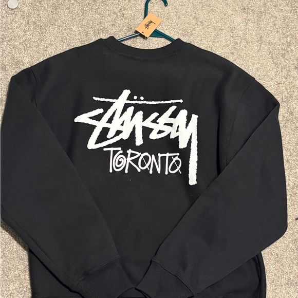 Stussy Men's Black Crewneck Sweater - Picture 3 of 3